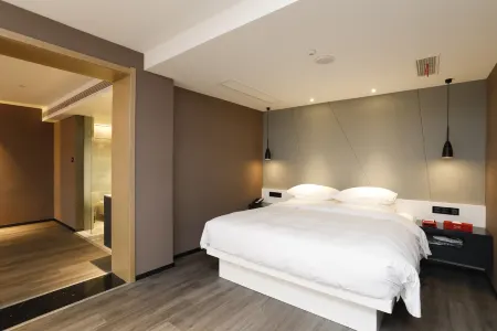 Ramada By Wyndham Yangzhou Slender West Lake