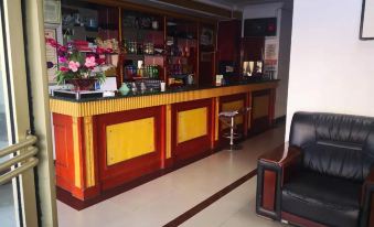 Tongliao Xianrenju Hotel