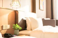 Hotel Brilliant（Quanzhou South Station Store） - ที่มีที่จอดรถ