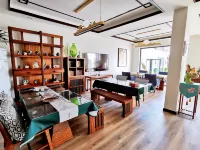 Xingyi Yinfeng Inn