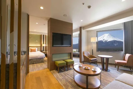 Highland Resort Hotel & Spa Отели в г. Фудзиёсида