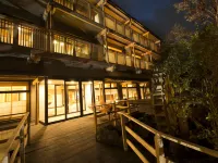 Gora Hanaougi Madoka No Mori Hotels near Pola Museum of Art