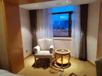 Vienna Hotel (Dunhua High-speed Railway Station)