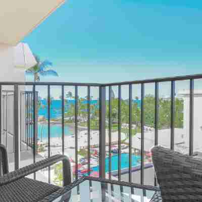 Courtyard by Marriott King Kamehameha's Kona Beach Hotel Rooms