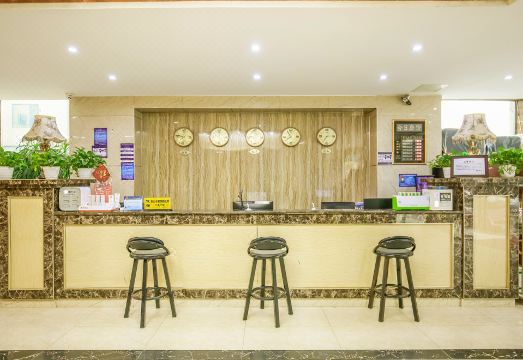 1. 청두 루이청 호..