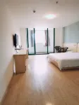 7Days Inn Chain Hotel (Wuzhou High-Speed Rail South Station) - balcony