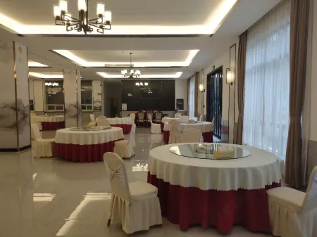 Huashan Hotel (Government compound)