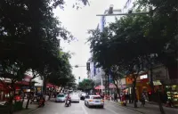 Donghua Hotel Bazhong - parking