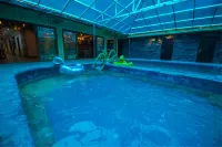 Q+ Shunan Zhuhai Qixiange Hot Spring Hotel - Hot Springs
