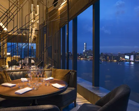 Hyatt Centric Victoria Harbour Hong Kong Отели рядом с достопримечательностью «Норт-Пойнт»