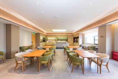 JI Hotel (Shanghai Qingpu Zhujiajiao Subway Station) Отели рядом с достопримечательностью «Zhujiajiao Post Office»