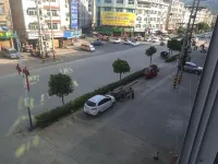 Juli Business Apartment