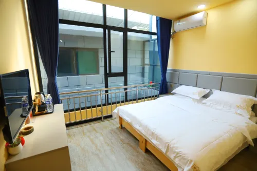 Fairyland Homestay (Linfen Hongtong) - موقف سيارات