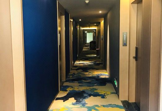 유푸헝 비즈니스 호텔 (선전 룽화 버스 정류장)