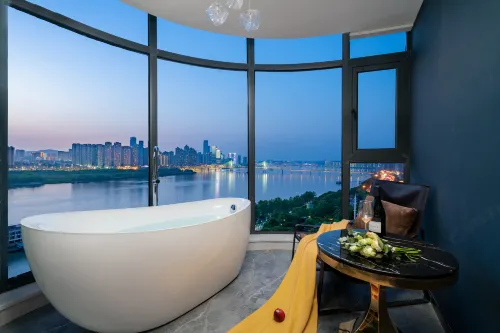 Ruobilin High view of the river Hotel