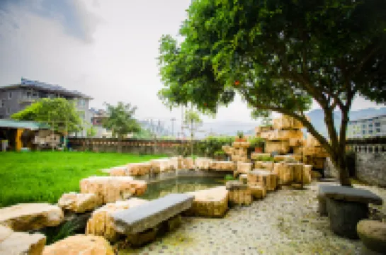 杭州憶古軒民宿（湍口温泉店） 鄰近高原飛瀑的酒店