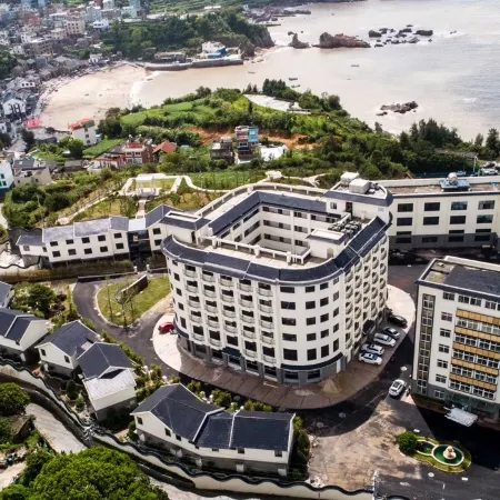 Quanfeng Hotel