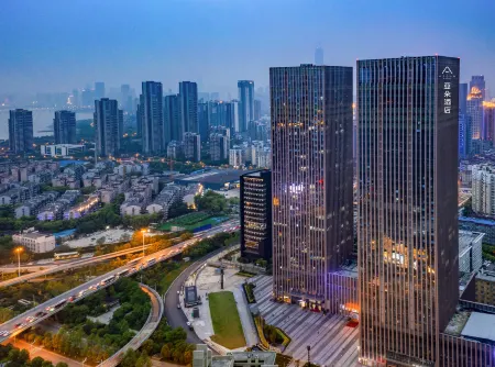 Atour Hotel (Wuhan Donghu Yuejiazui) Отели рядом с достопримечательностью «Wuhan Keji Daxue Chengshi College»