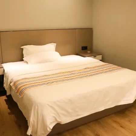 Prestige Paris Spring Select Hotel