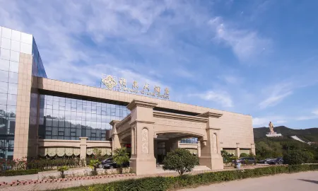 Fuquan Grand Hotel Отели рядом с достопримечательностью «Tianlong Pool Scenic Area»