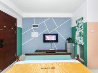深圳新龙门酒店公寓 - 奢华大床房