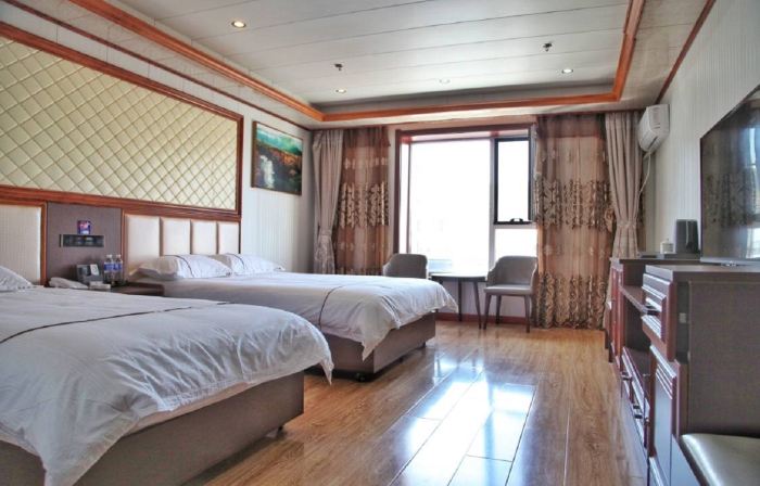 Dongtai Hotel