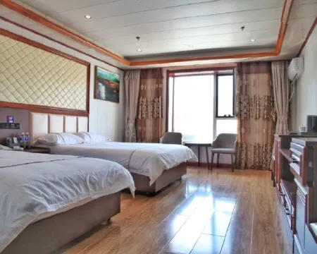 Dongtai Hotel Hotels in Changbai County