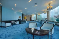 The Hotel V - servizio colazione