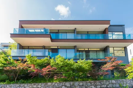 Libo Landscape Resort Hotel Отели рядом с достопримечательностью «Wolong Pond»