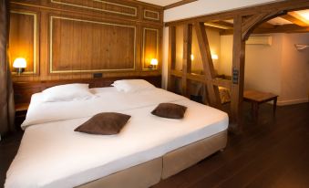 Hôtel de l'Europe by HappyCulture