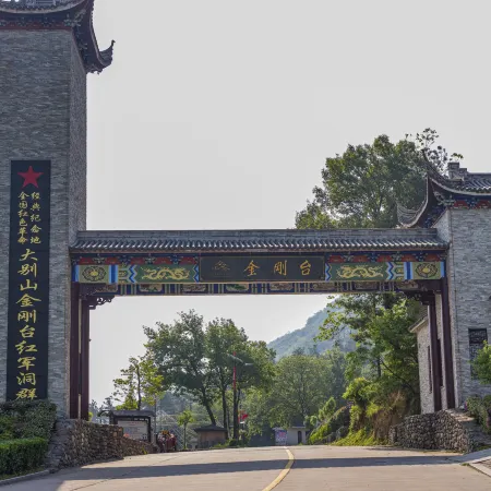 Xihe Bishu Shanzhuang Hotel