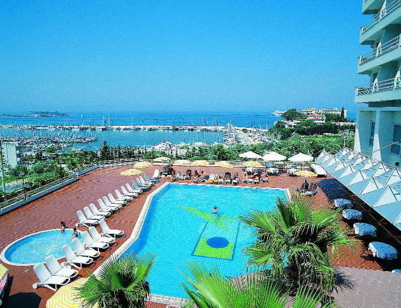 Marina Hotel & Suites Kusadasi