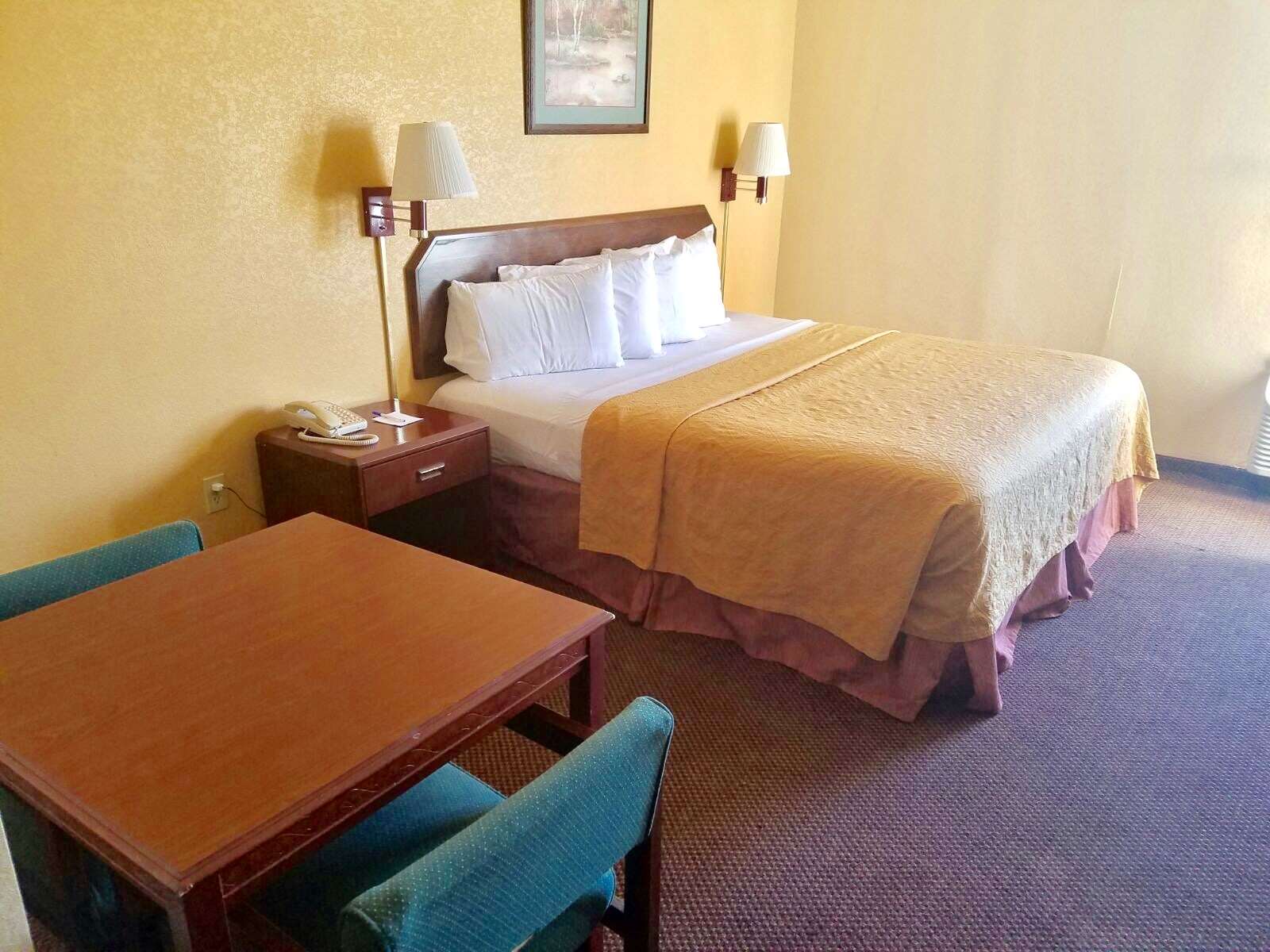 Americas Best Value Inn Evansville East