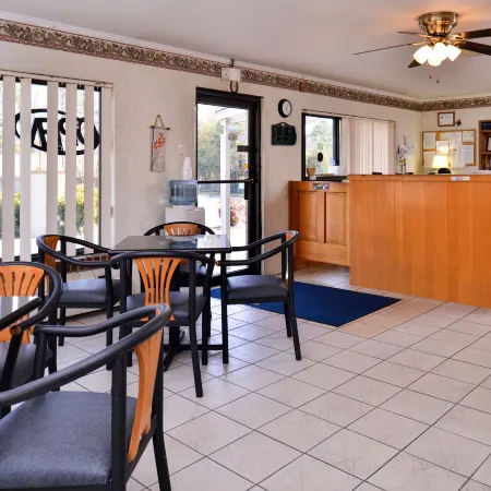 Loyalty Inn Rockingham