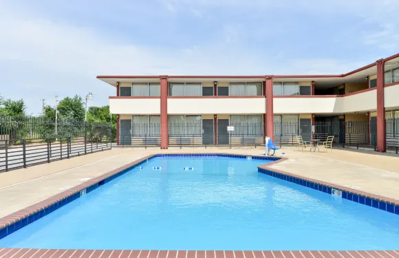 阿納達科美洲最佳價值套房酒店