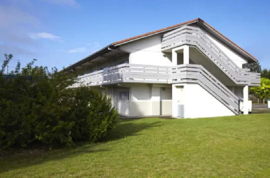 Campanile Nature - Mont de Marsan โรงแรมในมง-เดอ-มาร์ซ็อง