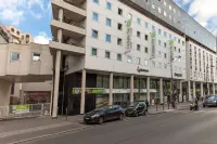 Campanile Prime Paris 19 - la Villette Hotels in Pariisi