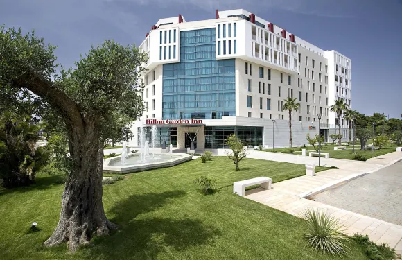 希爾頓萊切花園酒店