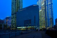 Meliá Paris la Défense Hotels near Parc Diderot