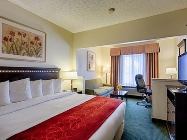 Ramada by Wyndham Denver International Airport