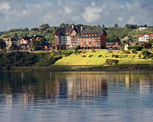Wyndham Puerto Varas Pettra Hotels in Llanquihue Province