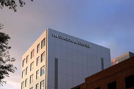 NH Barcelona Diagonal Center Отели рядом с достопримечательностью «Порт- Олимпик»