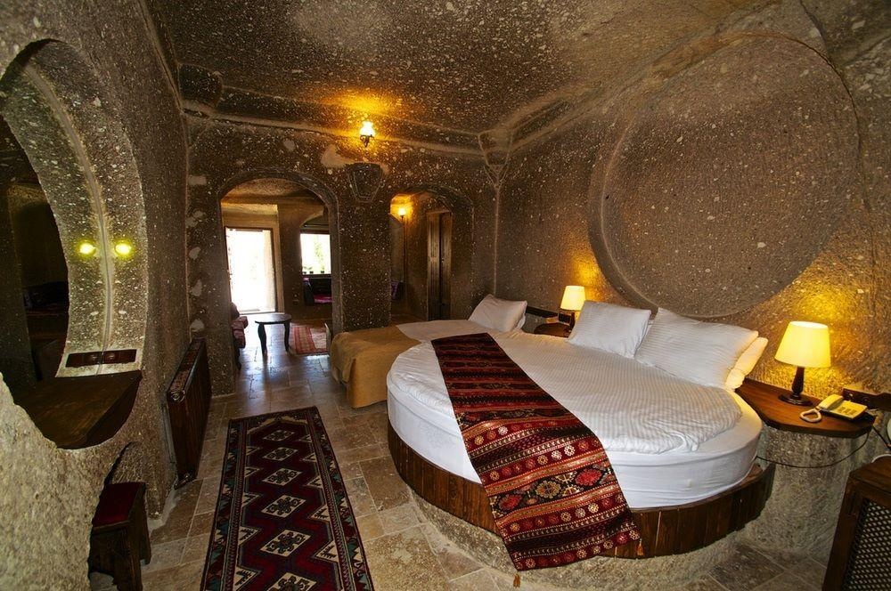 Grand Cave Suites