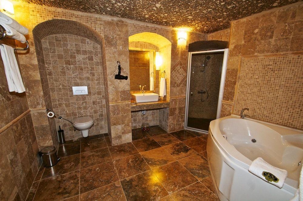 Grand Cave Suites