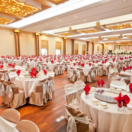 Sokha Beach Resort Отели рядом с достопримечательностью «Пляж Соха»
