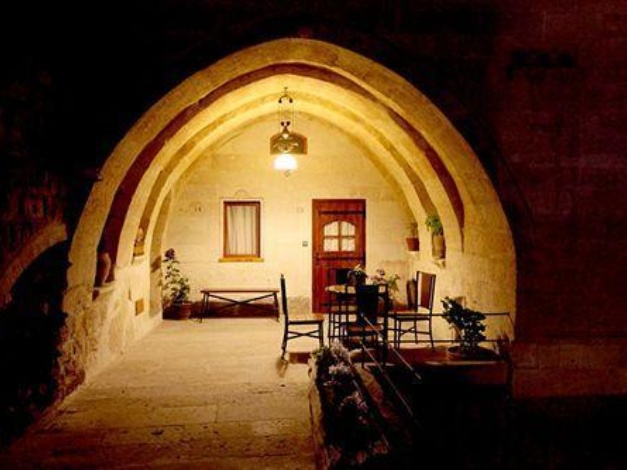 Mithra Cave Hotel