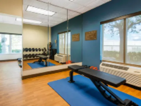 คอมฟอร์ท อินน์แอนด์สวีทส์ ออร์แลนโด นอร์ท โรงแรมในแซนฟอร์ด