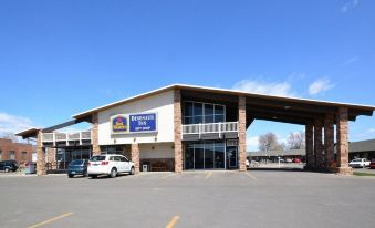 Dinosaur Inn & Suites
