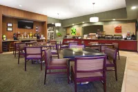 La Quinta Inn & Suites by Wyndham Albuquerque Midtown - sarapan