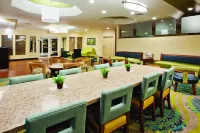 Wingate by Wyndham Valdosta/Moody AFB - breakfast